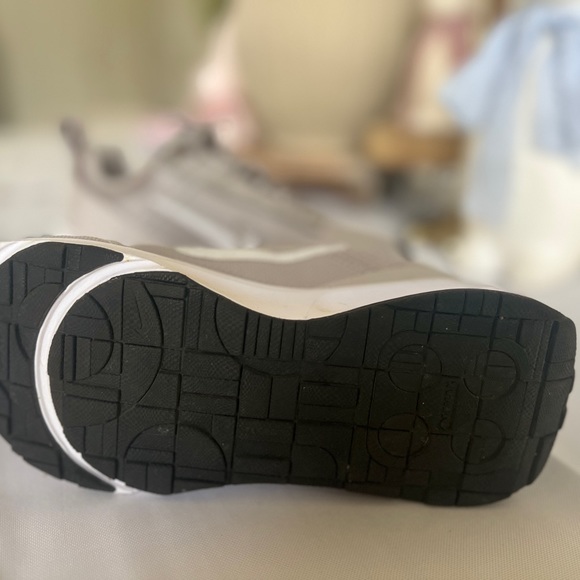 Nike AirMax Sz 5.5 - Picture 9 of 11